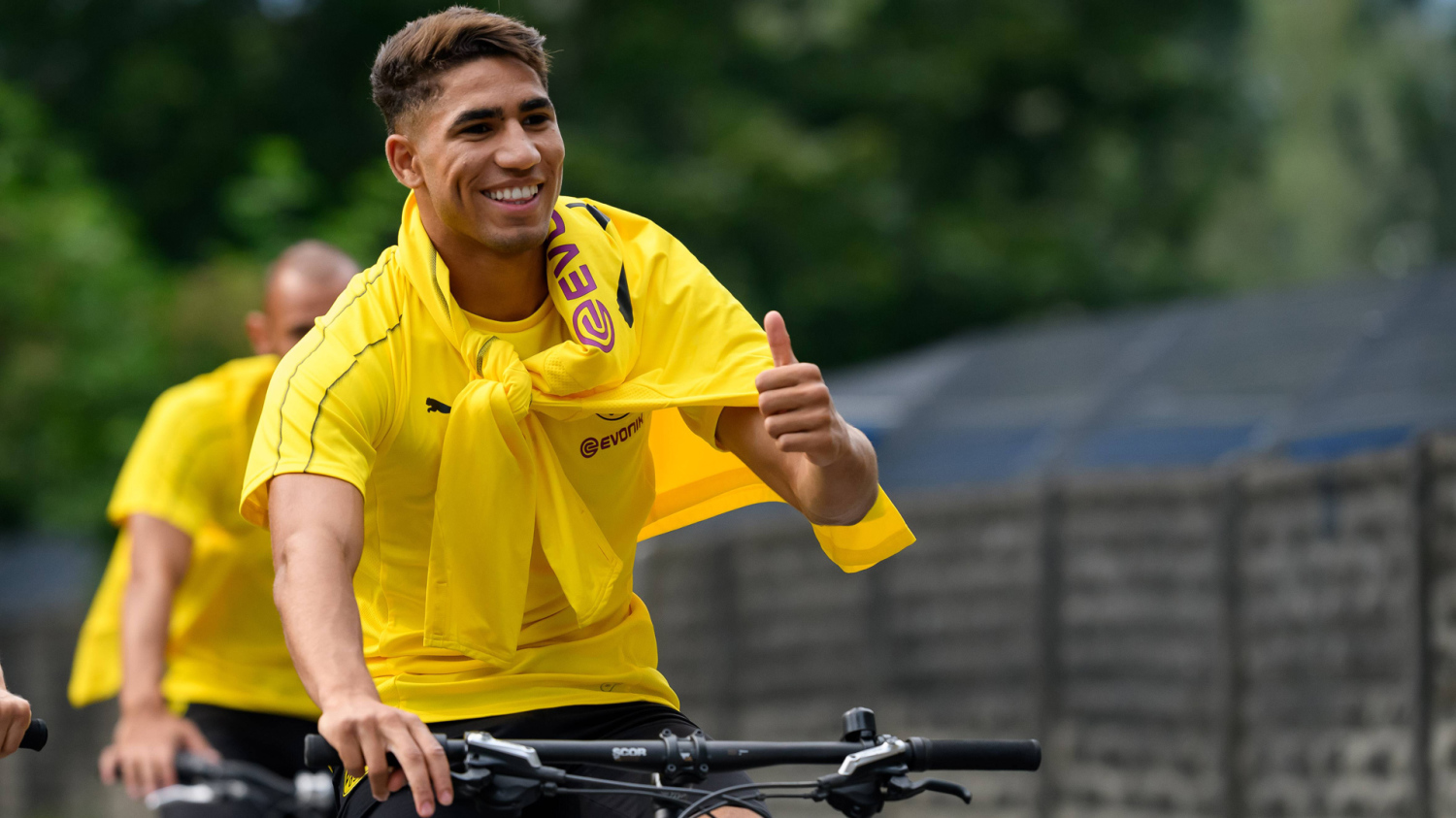 B.Dortmund: Fin De Saison Pour Achraf Hakimi